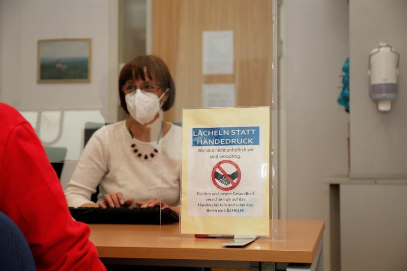 Foto zu Artikel: Bitte erscheinen Sie nur geimpft, genesen oder getestet im Parteienverkehr!