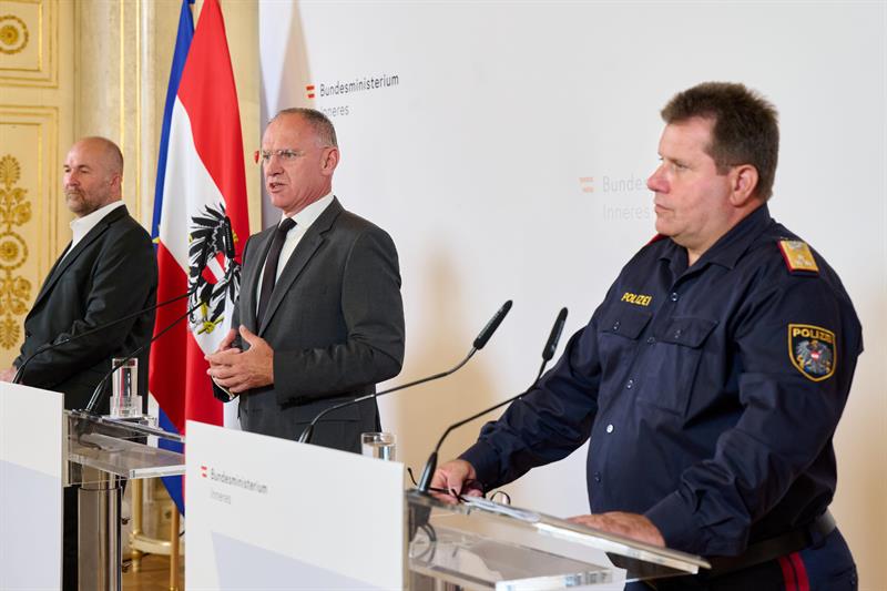 Foto zu Artikel: Kampf gegen Asylmissbrauch zeigt Wirkung