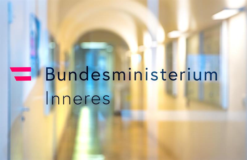 Symbolbild: Online-Formular – SIS-Auskunft, SIS-Berichtigung und SIS-Löschung.